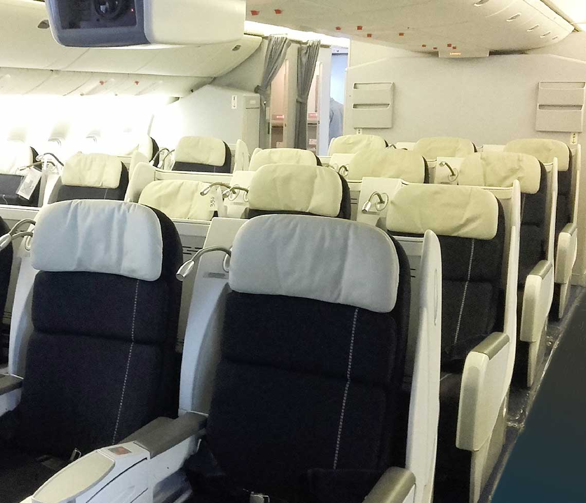 Boeing B777-200 private aircraft interior plane cabin