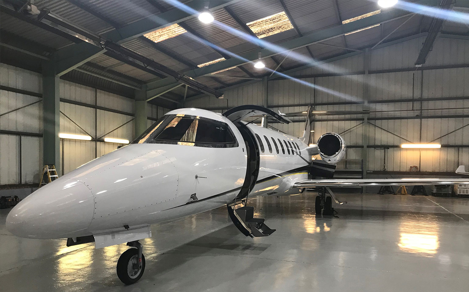 learjet-45-exterior-1540x960.jpg