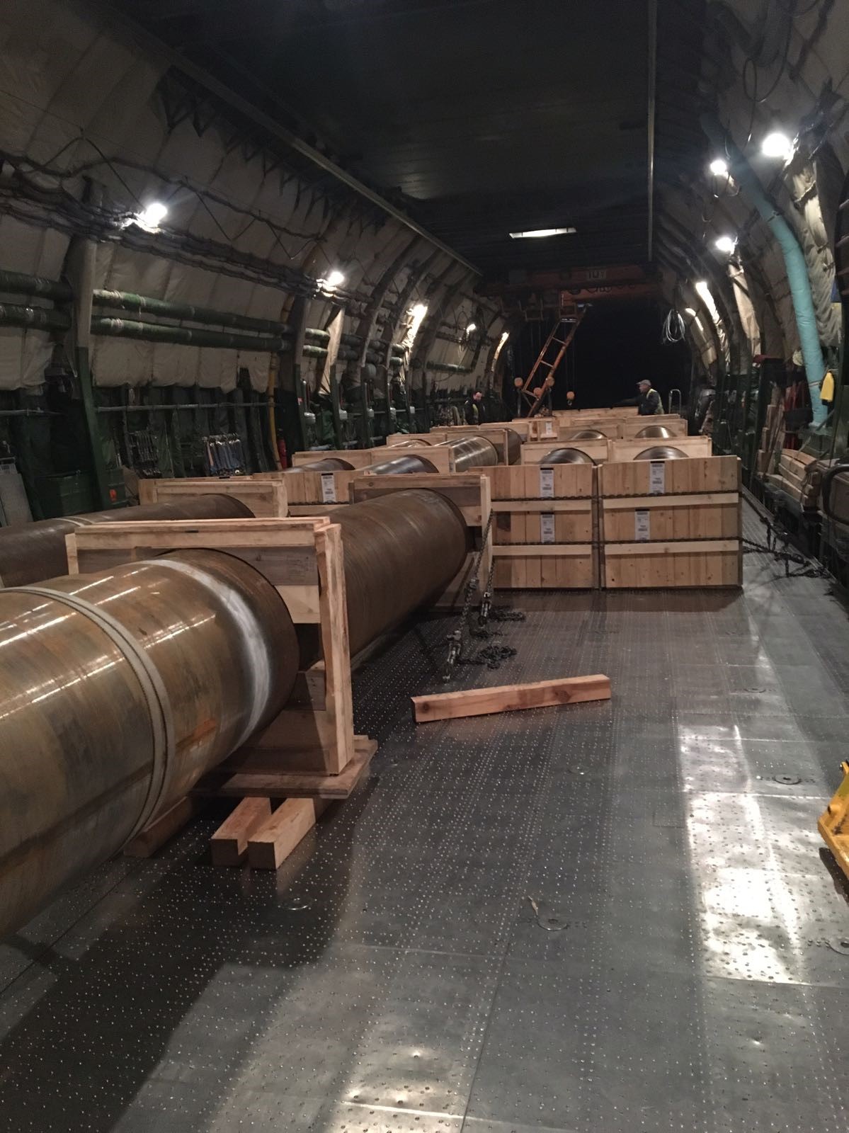 underwater gas pipelines inside the cargo space of an aircraft